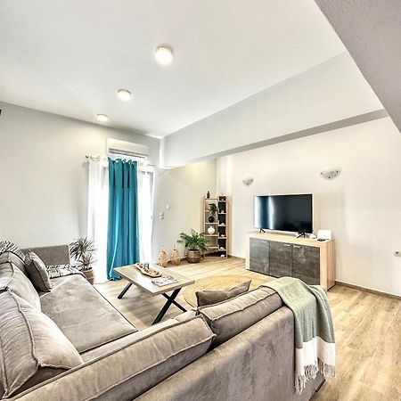 Exquisite 4-Bedroom Prestige Apartment Родос Экстерьер фото