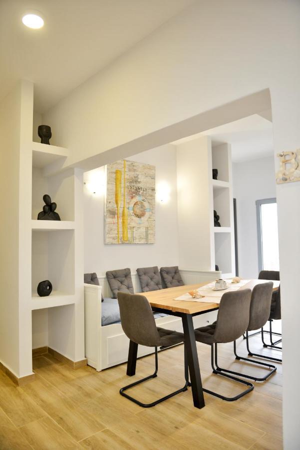Exquisite 4-Bedroom Prestige Apartment Родос Экстерьер фото