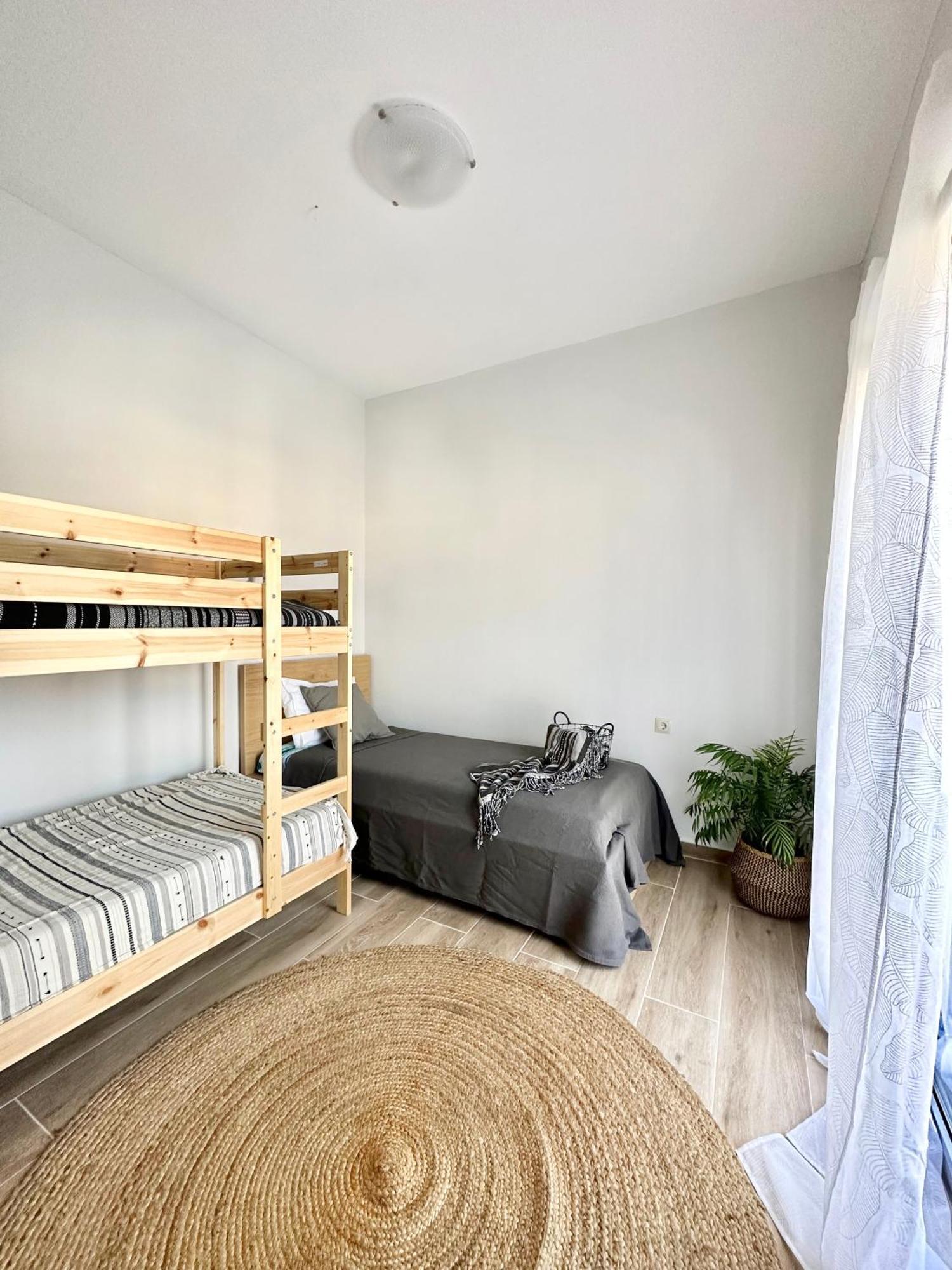 Exquisite 4-Bedroom Prestige Apartment Родос Экстерьер фото