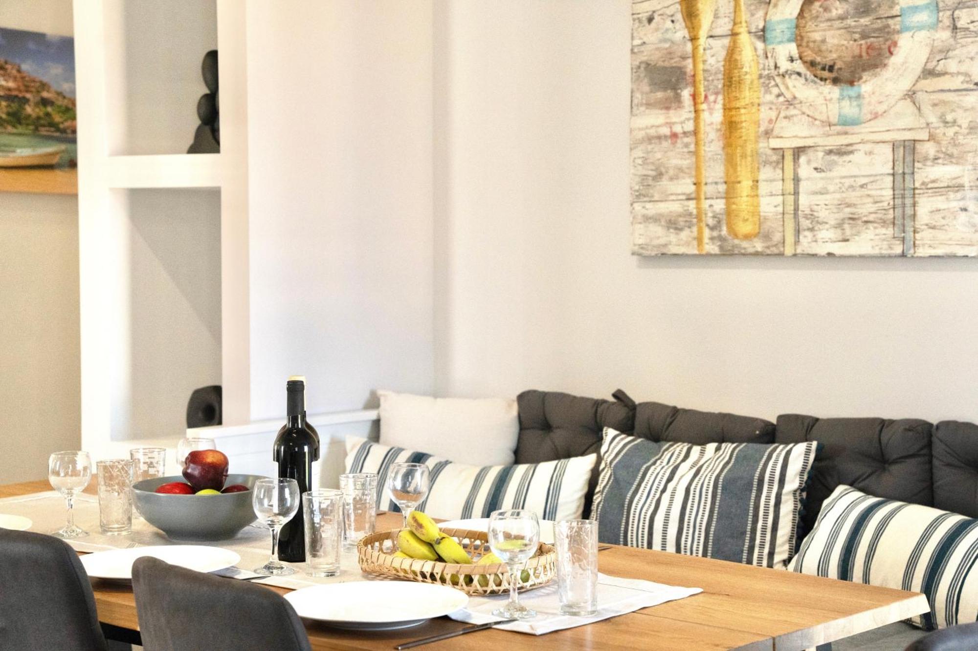Exquisite 4-Bedroom Prestige Apartment Родос Экстерьер фото